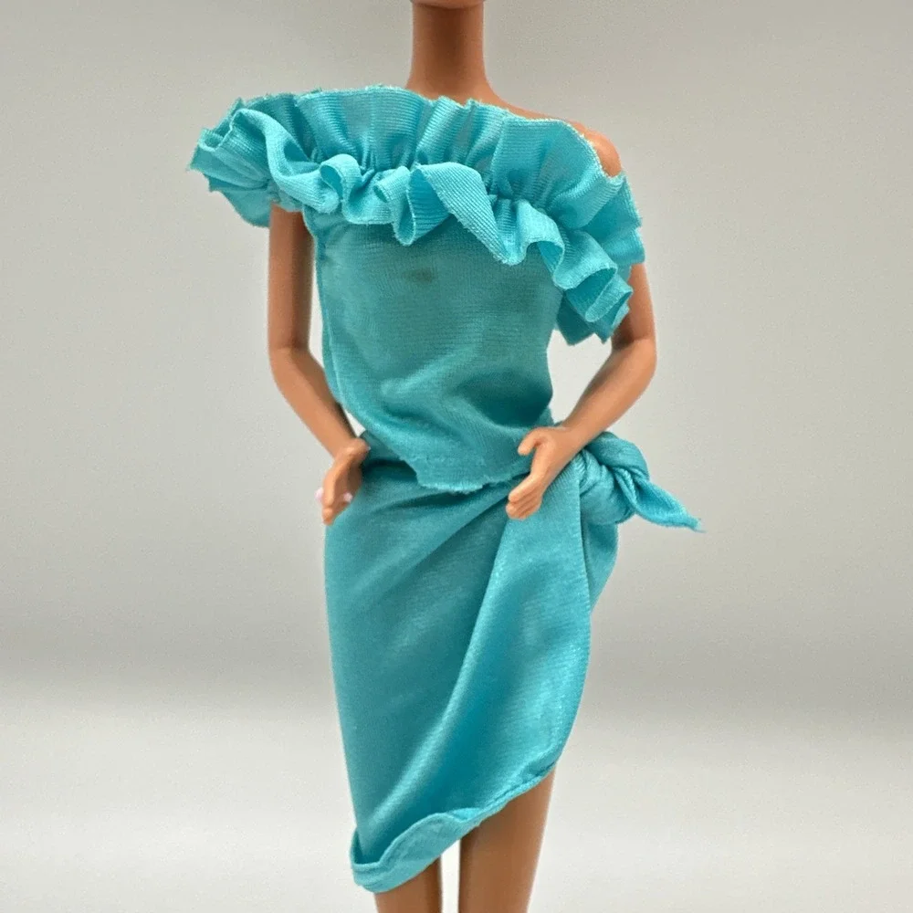 Vintage Barbie Fashion Fun #2086 Turquoise One Shoulder Dress Heels Mattel 1985